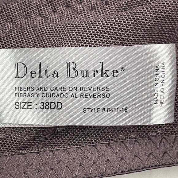 Delta Burke 38DD Bra Underwire Purple Full Coverage Wide Strap Style 8411-16 - Picture 5 of 5